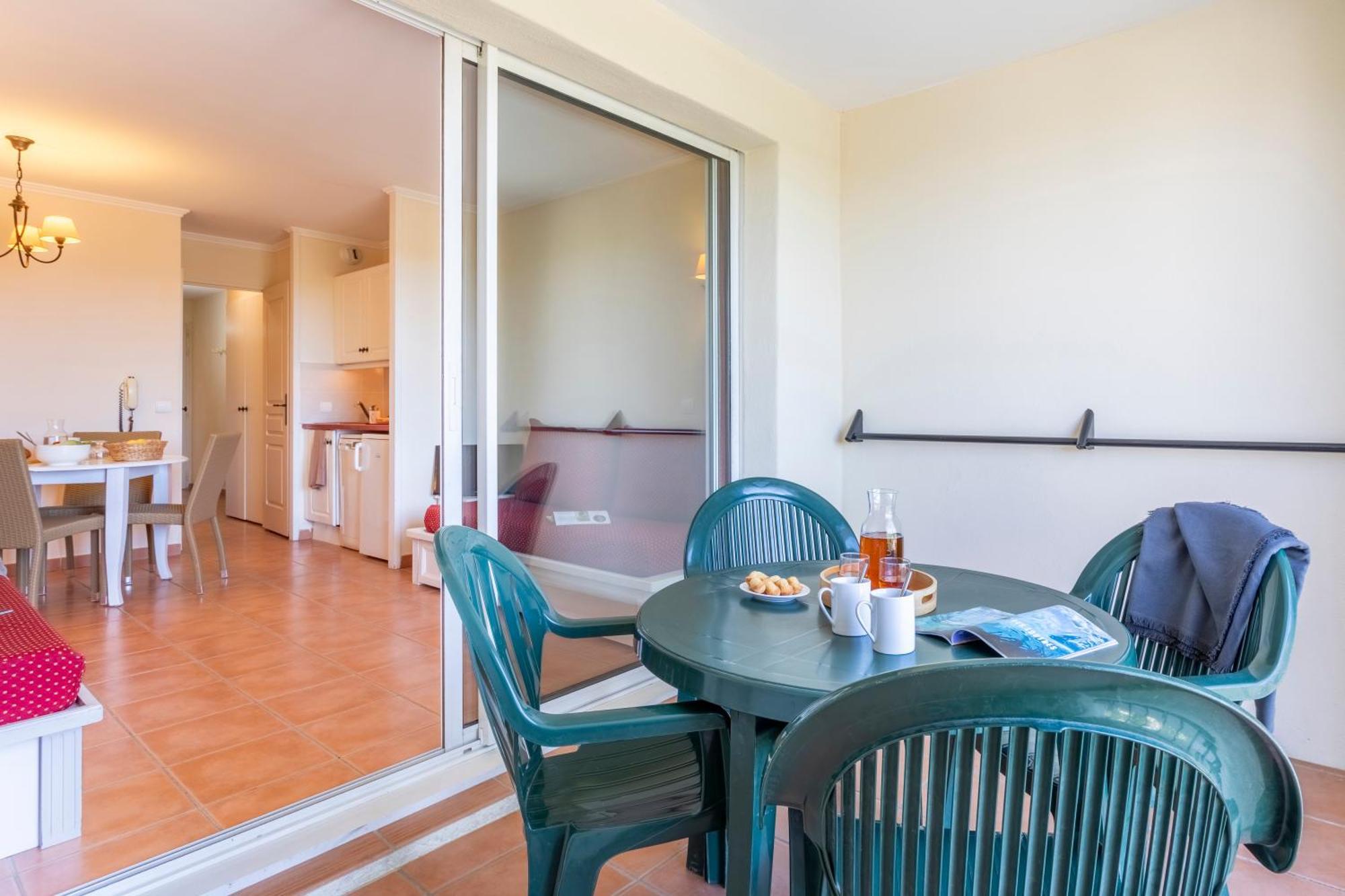 מאלמור Village Pierre & Vacances Pont Royal En Provence מראה חיצוני תמונה